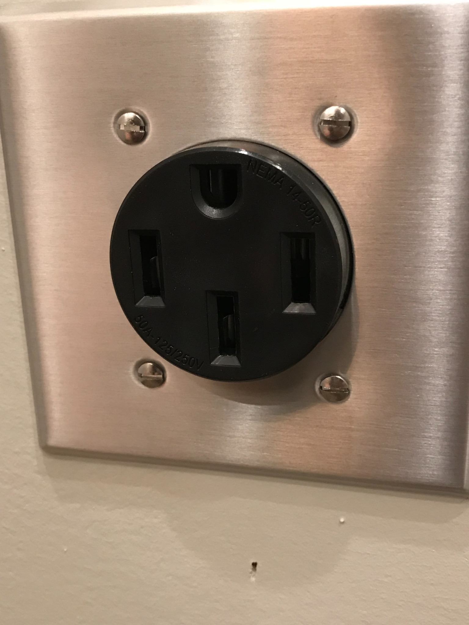 NEMA Outlet Installation
